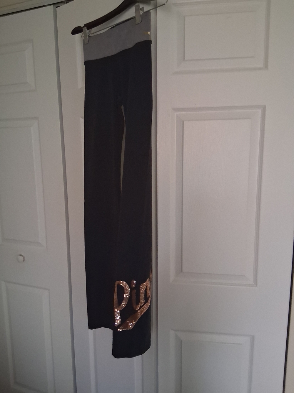 PINK Victoria's Secret Black Yoga Pants with Rose-Gold Sequin Logo**RARE**